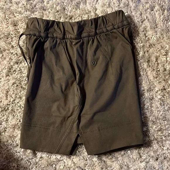 Cinchable Waist HR Woven Short 3.5” - Picture 11 of 11